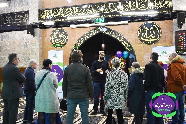 Visitors to Greengate Jamia Masjid