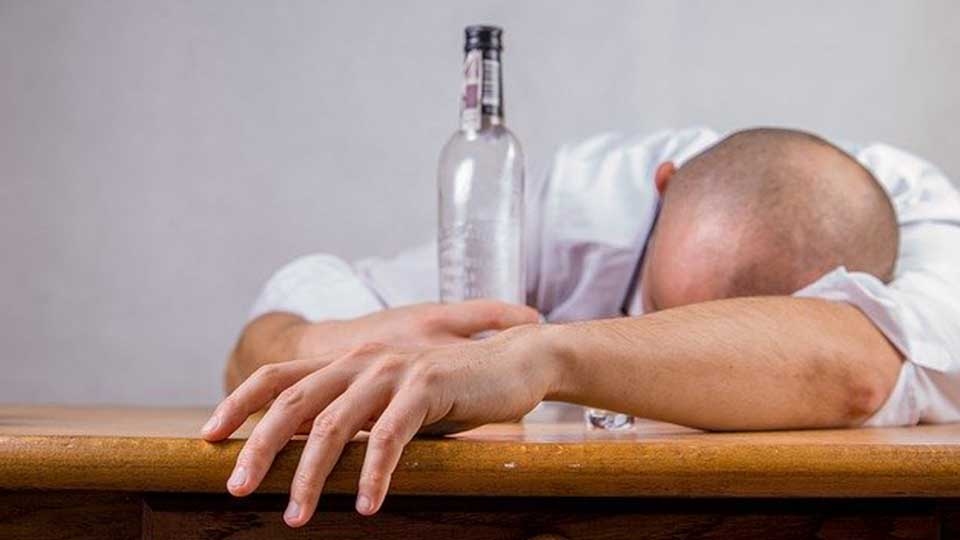 A quarter of people who experience loneliness are drinking to cope