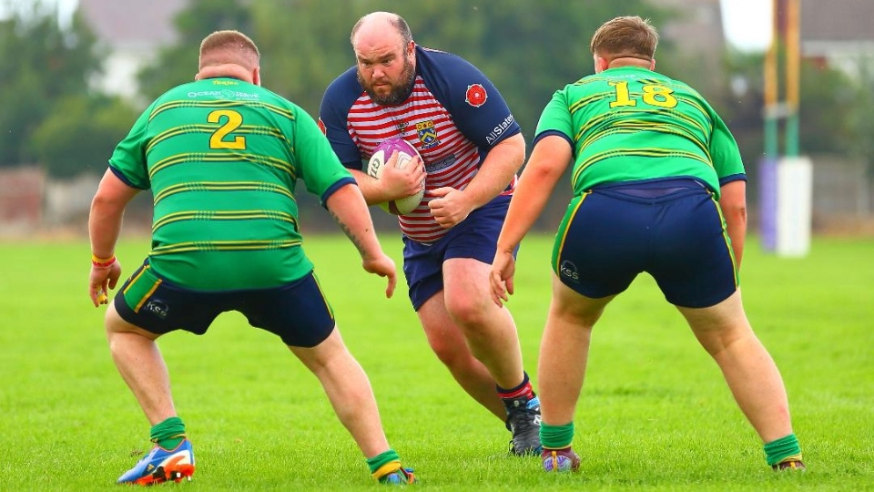 Oldham prop Paul Wardle looks for a gap