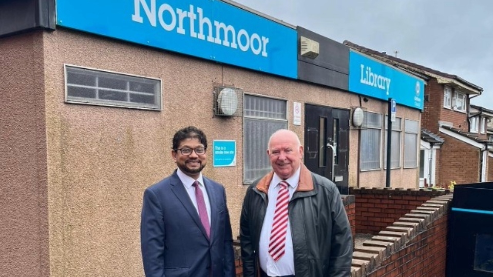 Cllr Peter Dean, Cabinet Member for Communities and Culture, and Cllr Abdul Jabbar, Cabinet Member for Finance and Corporate Resources, pictured at Northmoor Library