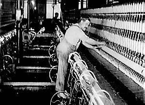 Mule spinning in one of Oldham’s many mills in 1919 