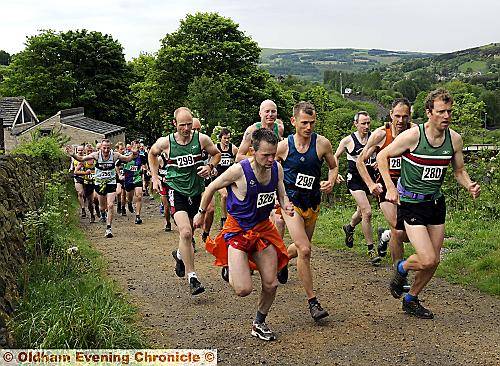 The runners set off on the 10-mile race above Diggle 