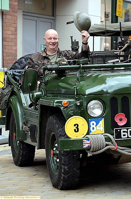 12.07.2015

Vintage car show Oldham High Street.