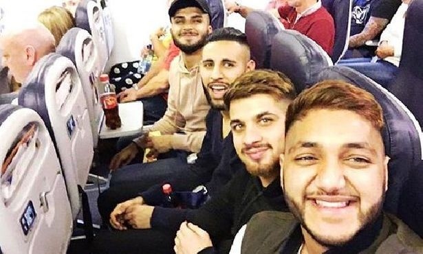 Tasiq Ali, Shabab Niaz, Nabeal Iqbal and Hammad Ahmed were thrown off the flight for 'disruptive behaviour'