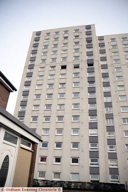 Crossbank House flats, Vale Drive, Oldham Fire