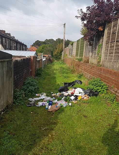 Fly Tipping Oldham Road, Ree Ming Takeaway