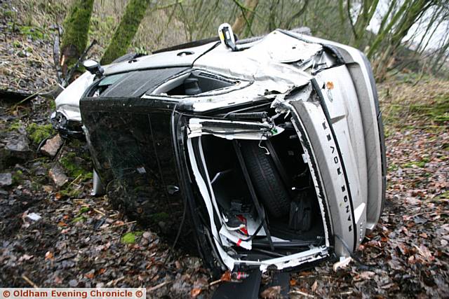 RTA on the Delph New road, where a Range Rover left the road and ended up in a small woodland taking out electricity poles. The 4x4 looks like it was traveling from the Delph / Huddersfield road junction of Oldham.