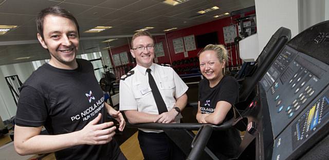 PCs Jenni Harlow-Smith and Stuart Rostron, pictured with Chief Constable Ian Hopkins, have teamed up with colleagues to raise money for the PC Nicola Hughes Memorial Fund by running the New York Marathon