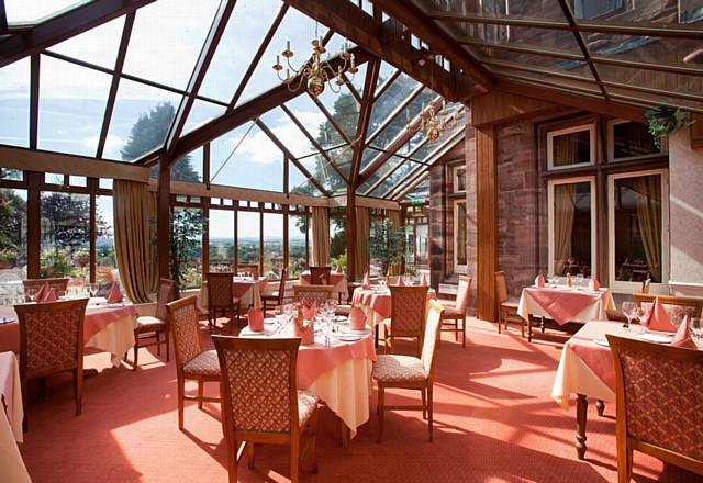 Appleby Manor, restaurant