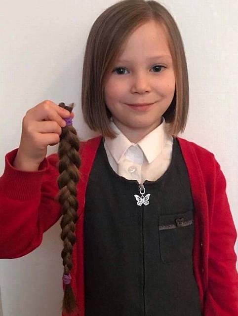 Oldham News | News Headlines | Girl's haircut aids children - Oldham ...