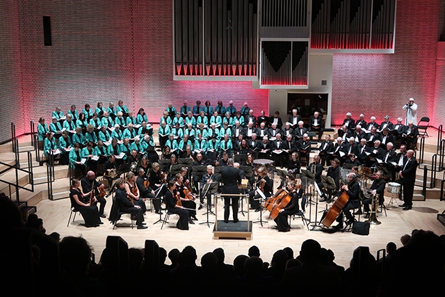 The Oldham Choral Society produced a 'magnificent' concert at the Royal Northern College of Music.

Picture courtesy of John Hesten