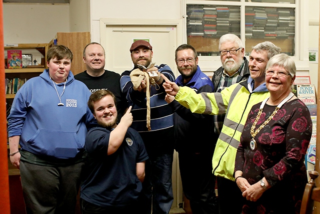 Mossley SOUP 4 winners with Cllr Chris Lyness.

Picture courtesy of Postbox Photography Studio