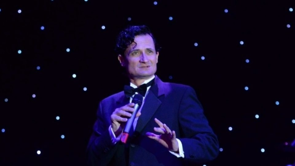 Acclaimed musical theatre singer Roy Locke will be leading the show