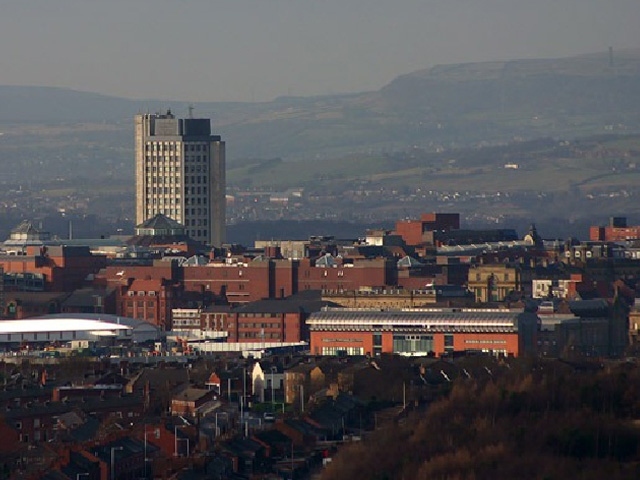 Oldhamers who experience loneliness are turning to alcohol