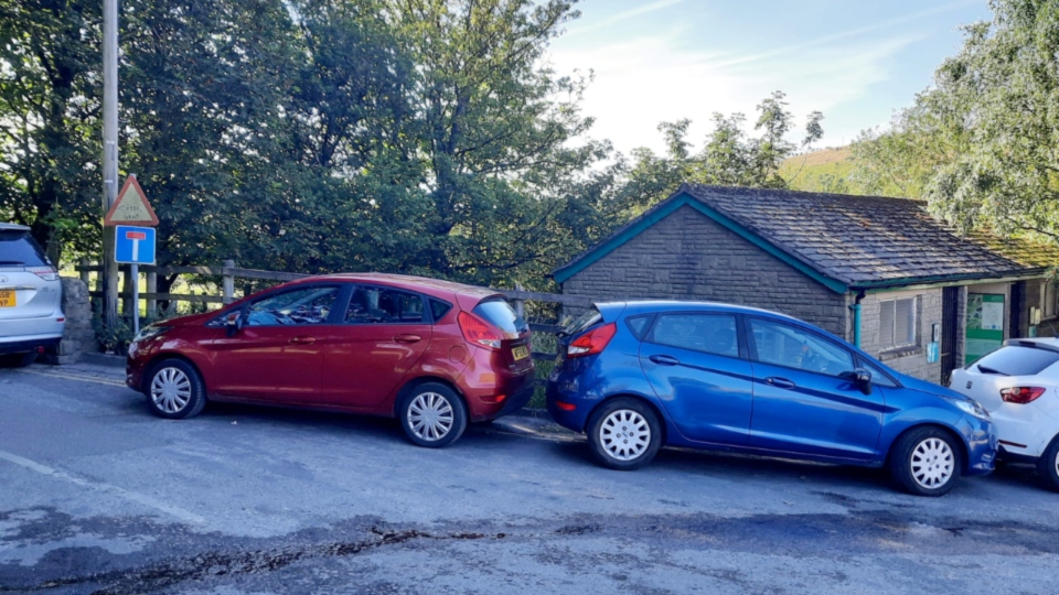 Jammed… cars on Bradbury Lane at the weekend