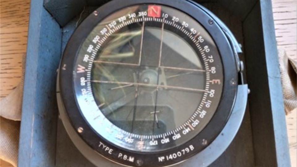 This turned out to be a Second World War Type P8M Compass