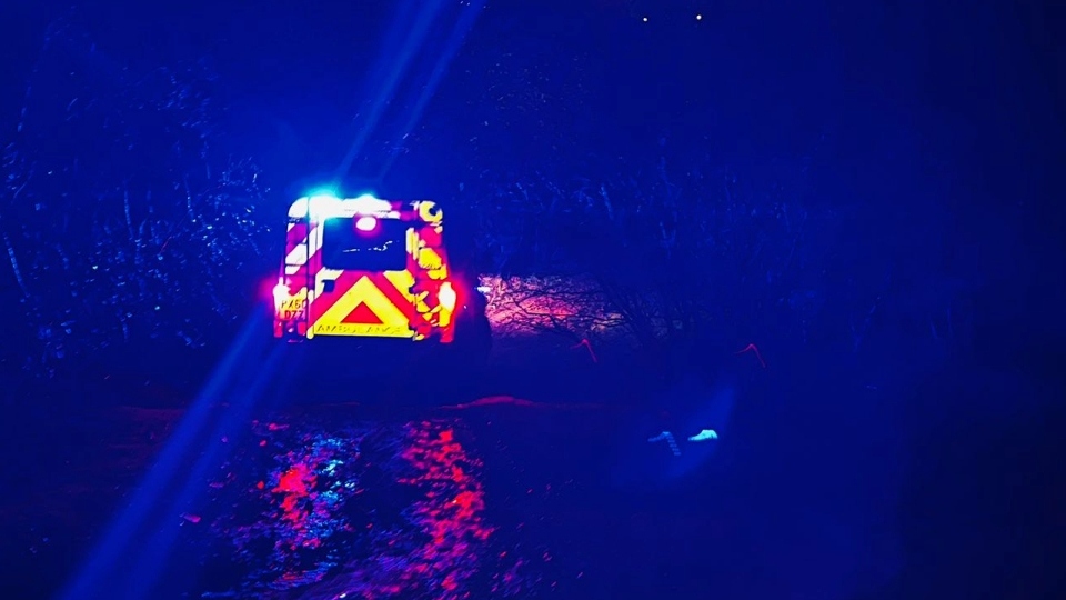 After accessing the quarry in one of the Oldham rescue team’s trusty Land Rovers, rescuers managed to drive straight to the casualty site