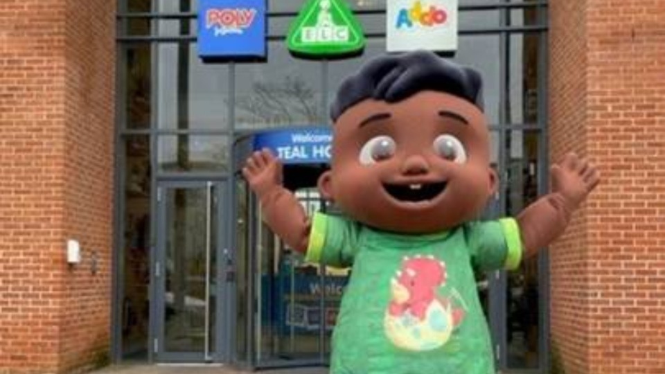 On Saturday, fans in Oldham will have the opportunity to meet and snap a photo with Cody, Cocomelon’s fun-filled, musical back-up