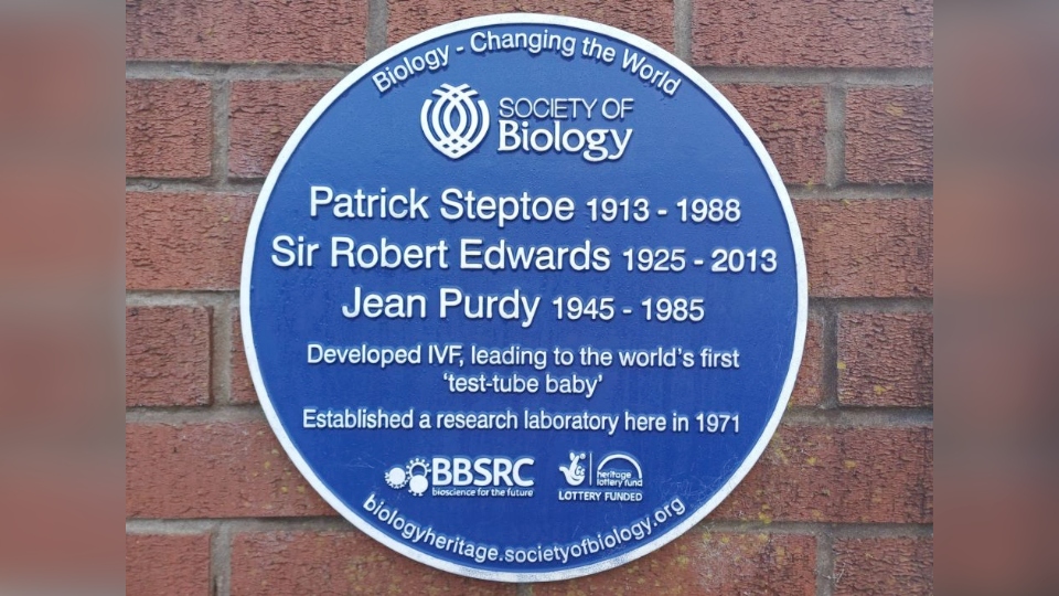 The Society of Biology plaque honouring IVF pioneers at the entrance gate of Dr Kershaw's on Turf Lane in Royton