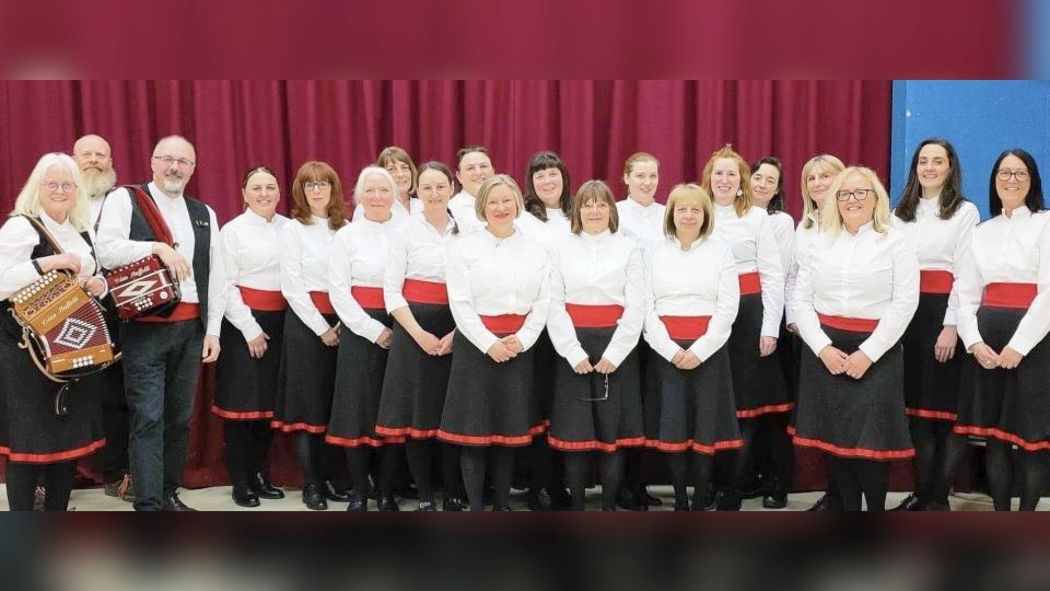 The Saddleworth Women’s Morris and Clog team