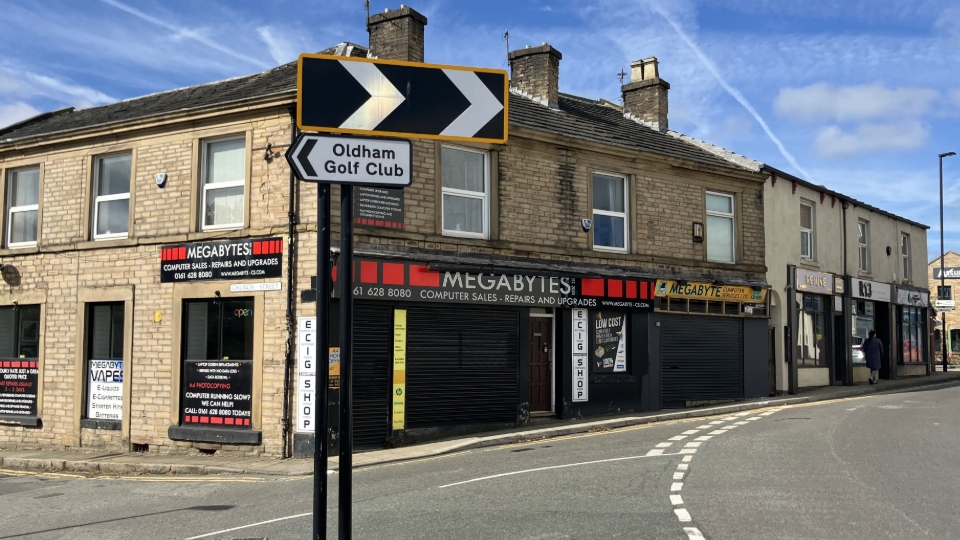 The junction at the corner of Hartshead Street and High Street