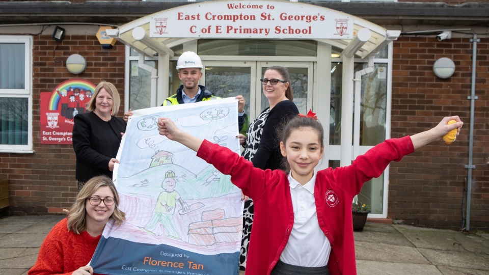 Florence is pictured with Bellway sales manager Lynne Duxbury, assistant site manager Jack Fidler, Head of School Mrs Robinson and her mum