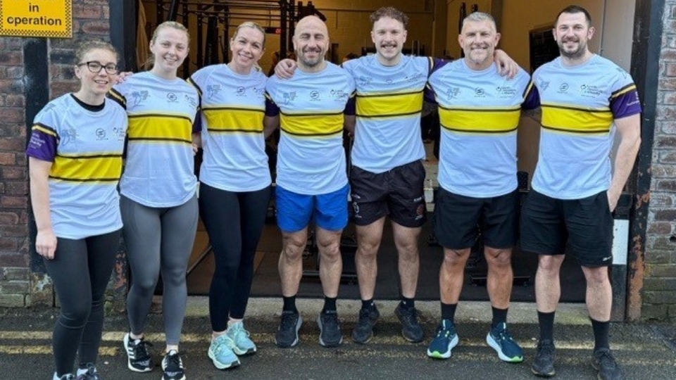 Barrie (second from right) and his team prepare to take on the Rob Burrow Leeds Marathon