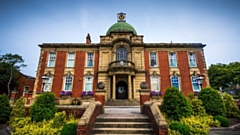 Chadderton Town Hall