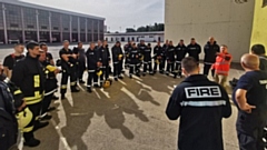 Watch Manager Dave Berry instructing teams in Podgoricia on fire behaviour theory